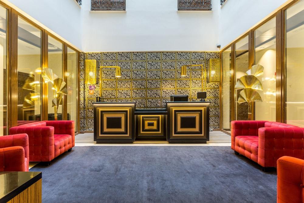 hotel