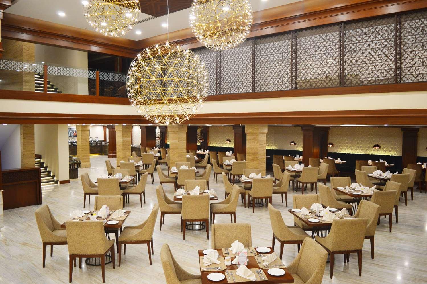 restaurant cafeteria