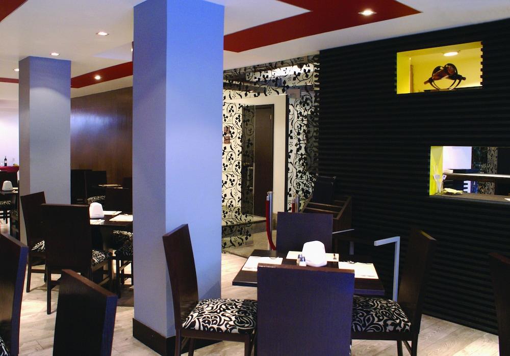 restaurant-cafeteria