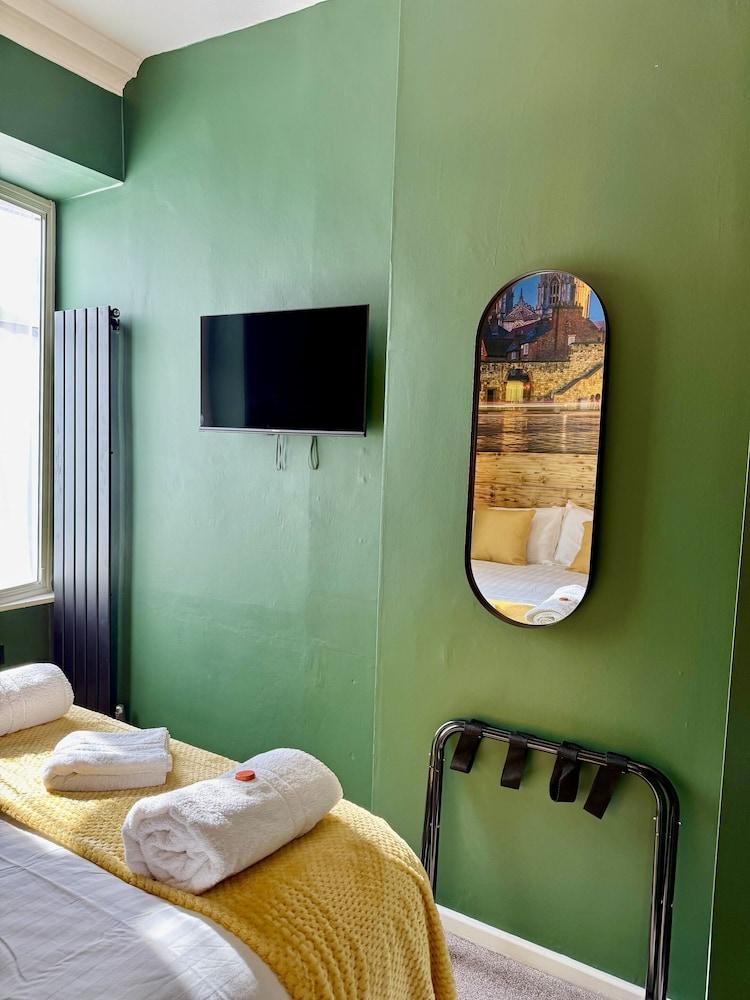 rooms