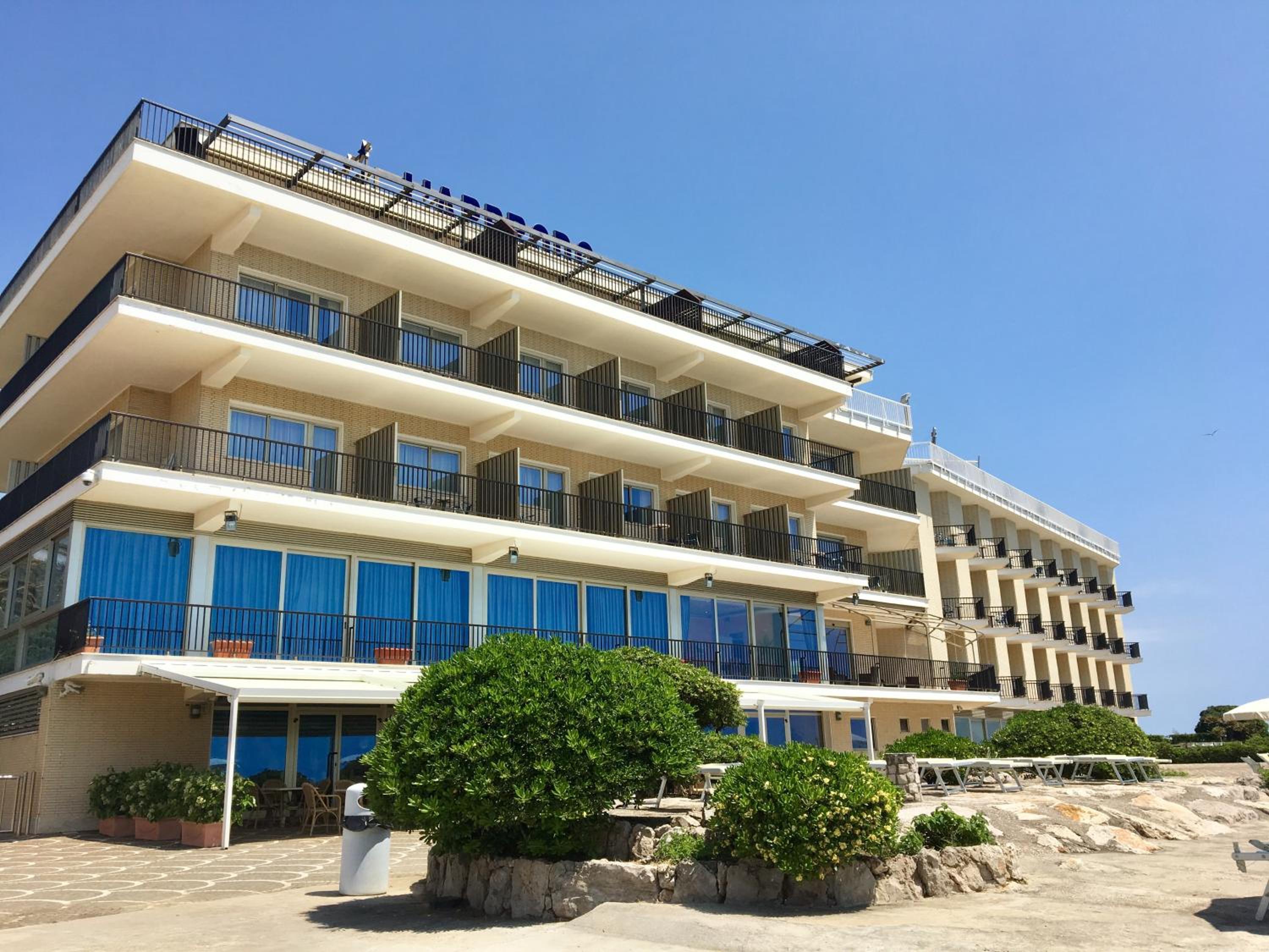 hotel