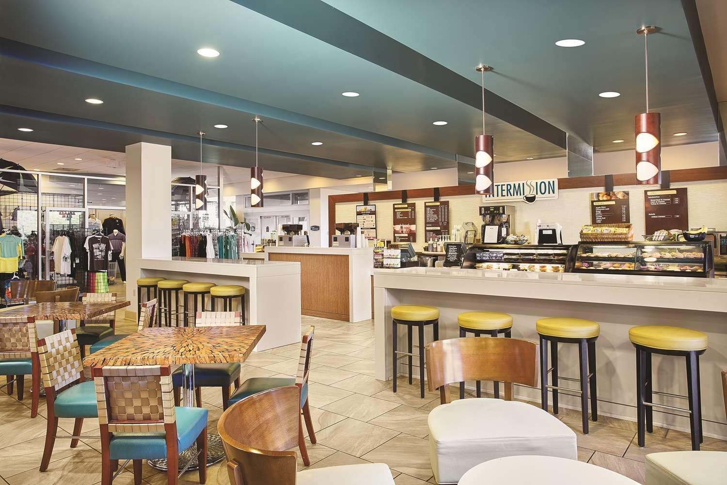 restaurant cafeteria