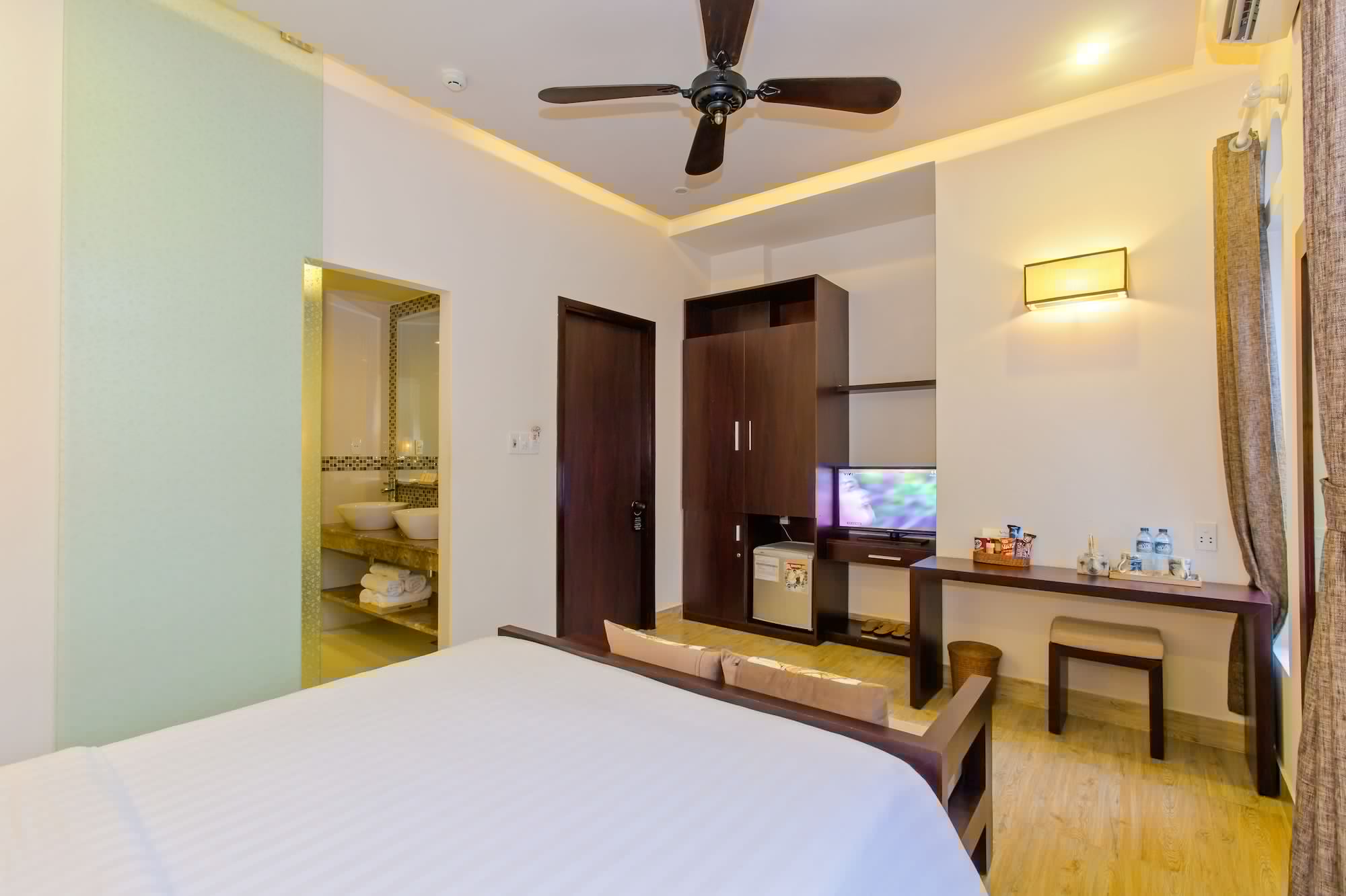rooms