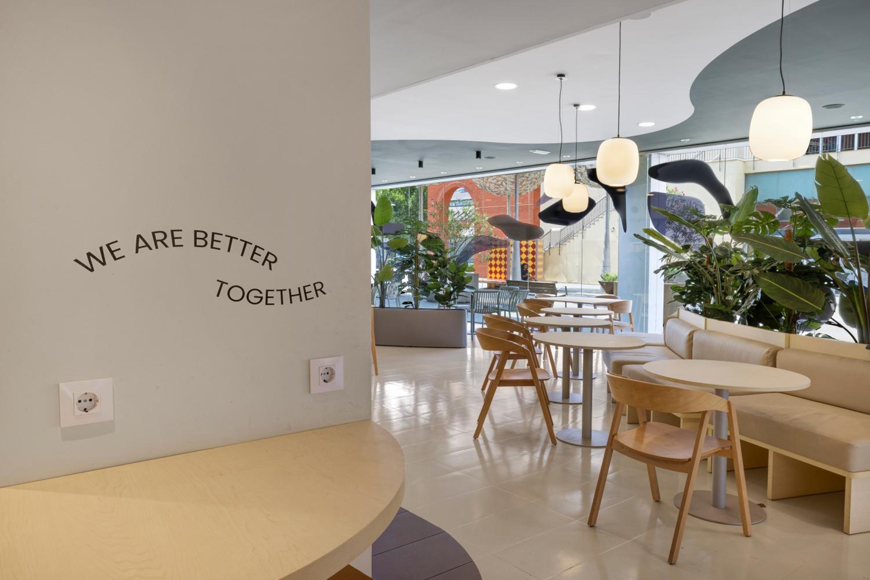 restaurant cafeteria