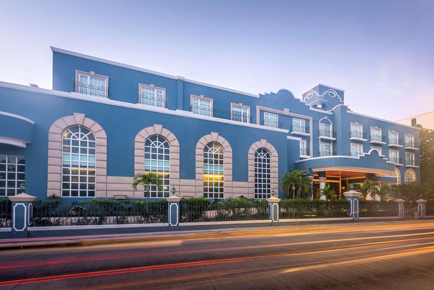 hotel