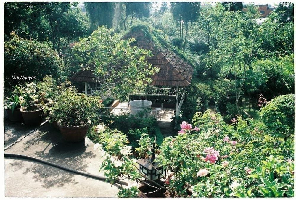 surroundings