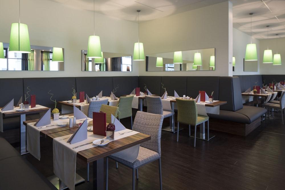 restaurant-cafeteria