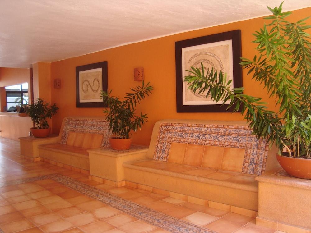 lobby