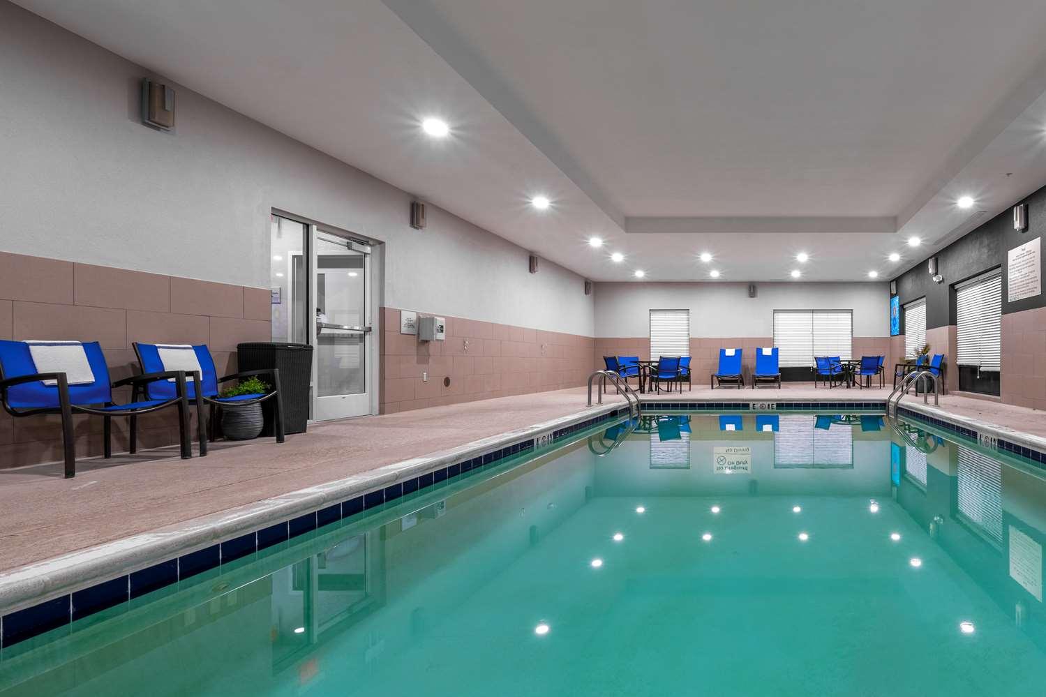 swimming pool spa