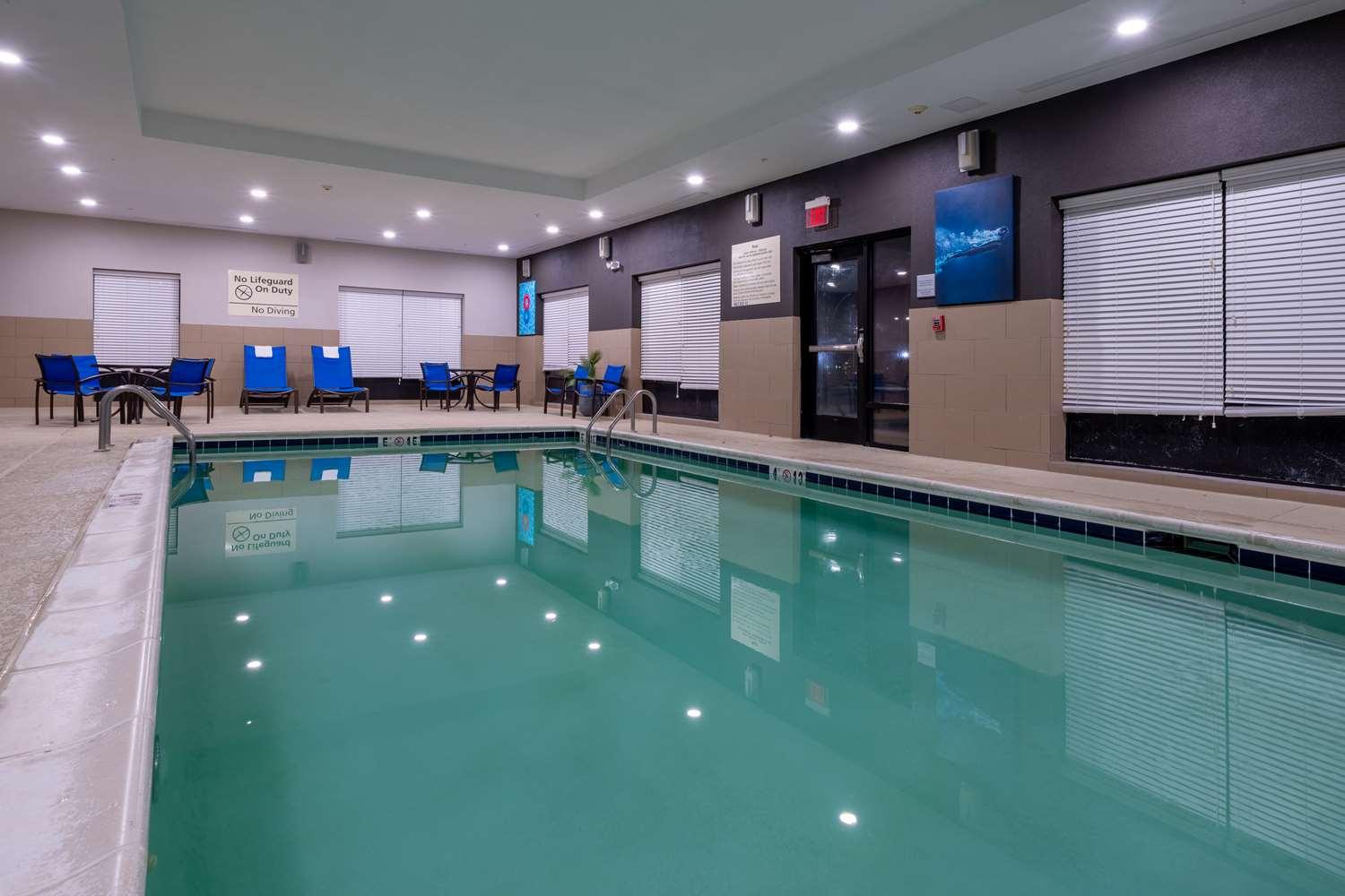 swimming pool spa
