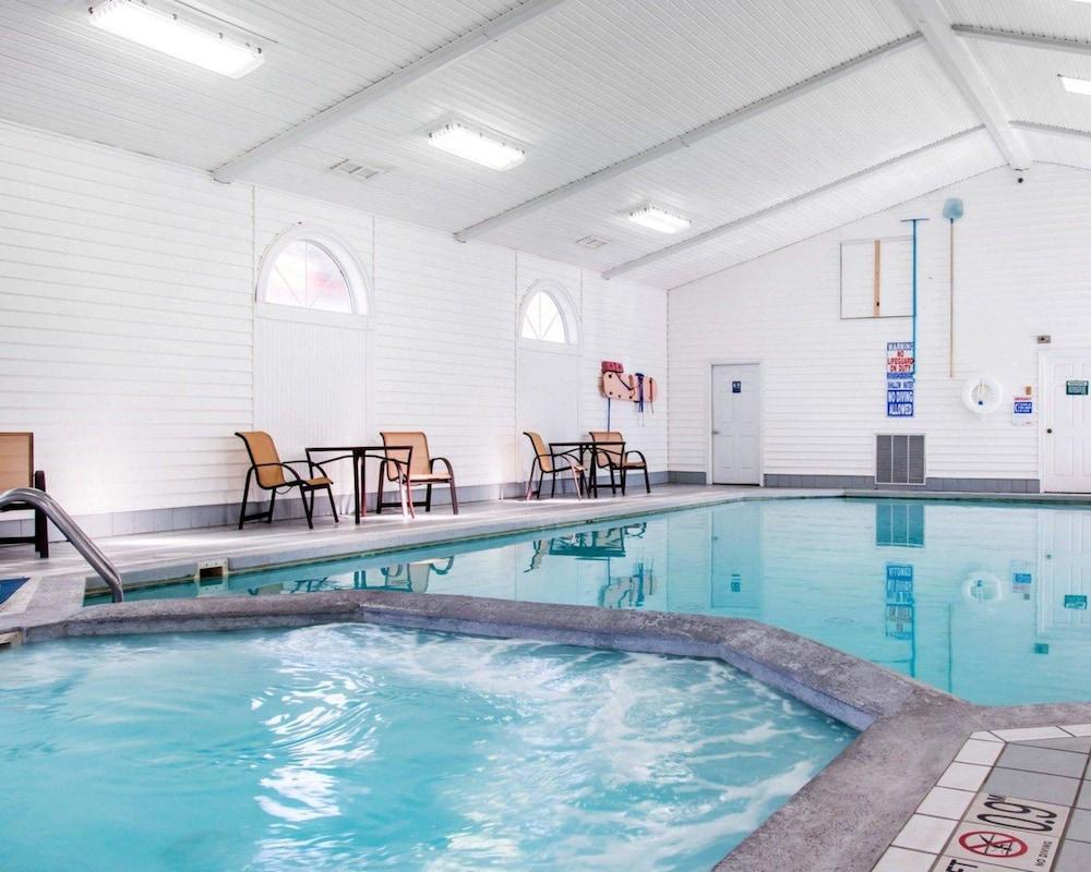 swimming pool spa