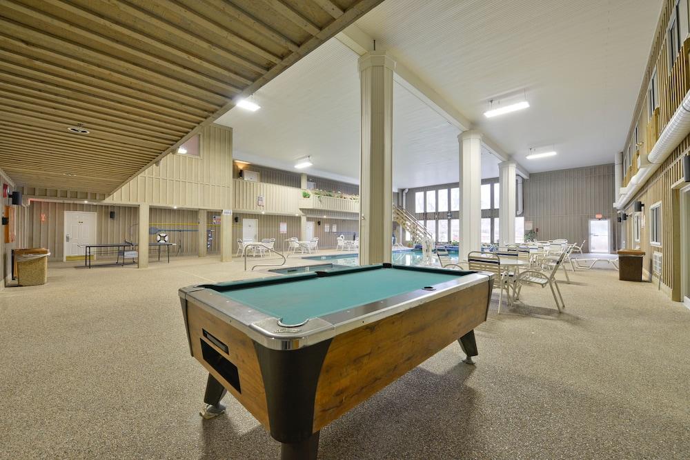 swimming pool spa