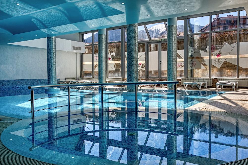 swimming pool spa