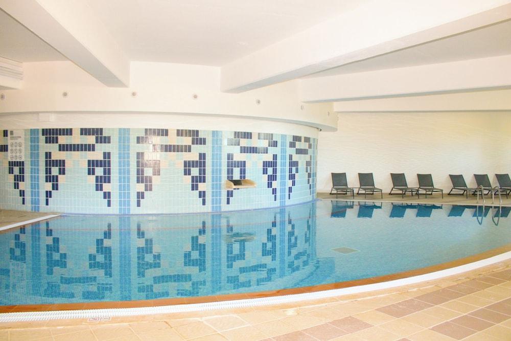 swimming pool spa