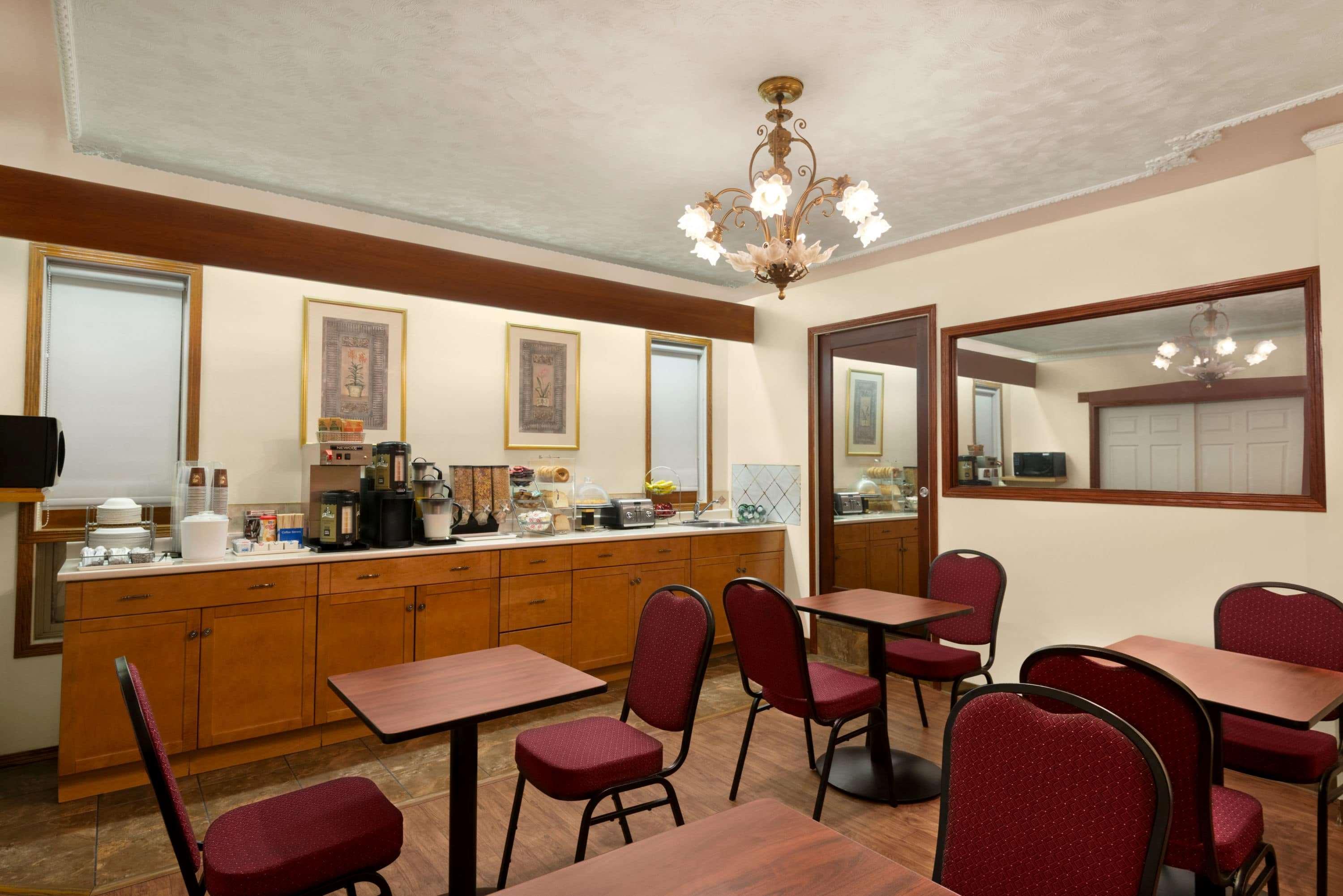 restaurant cafeteria