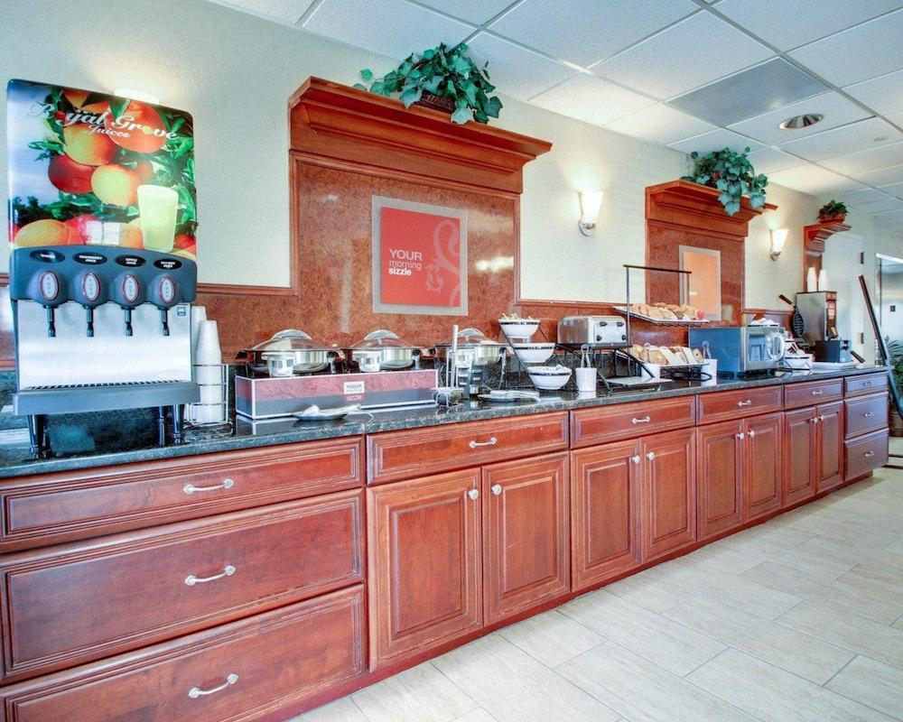 restaurant-cafeteria