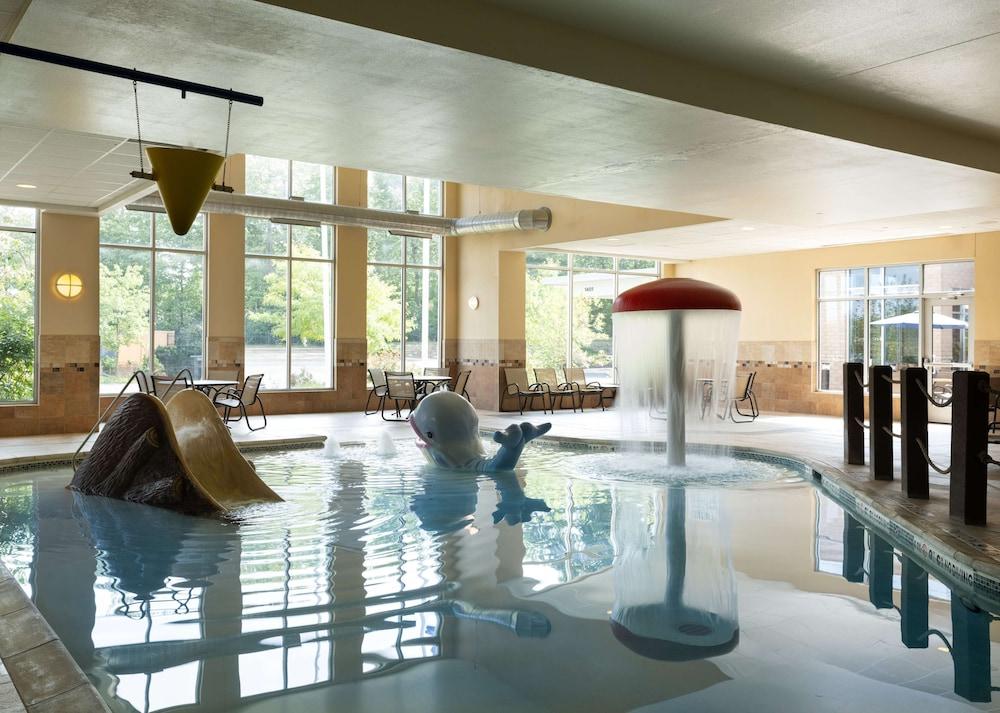 swimming pool spa