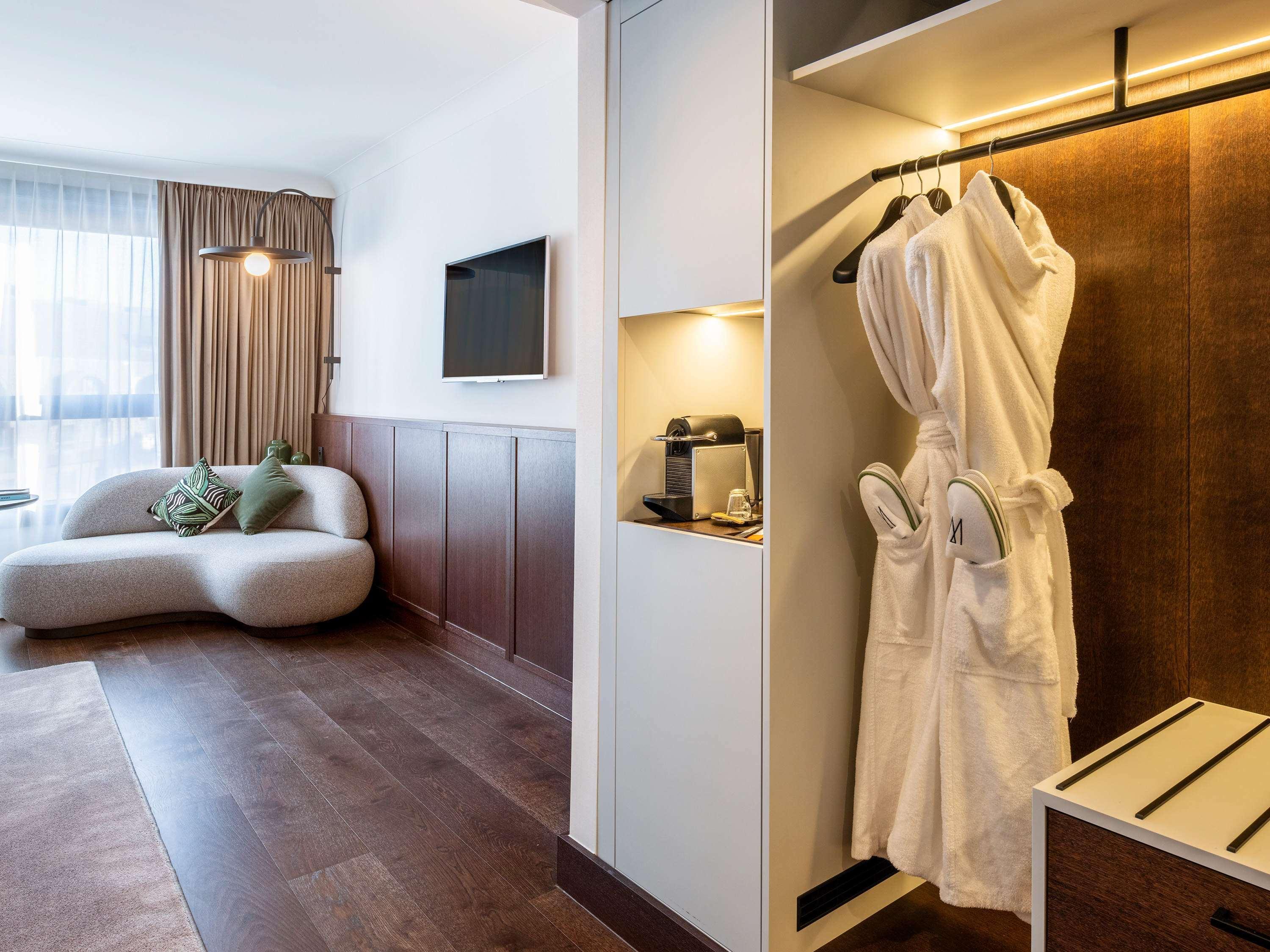 rooms