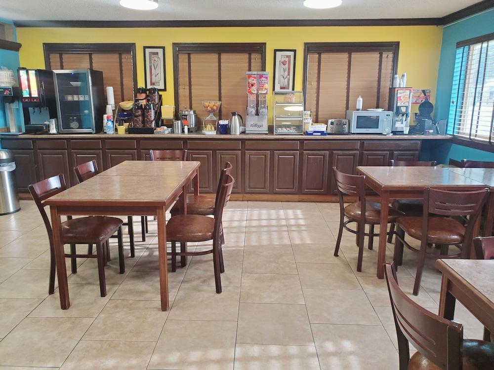 restaurant-cafeteria