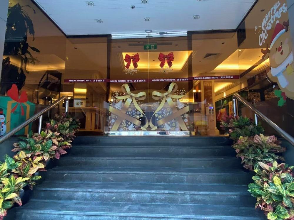 lobby