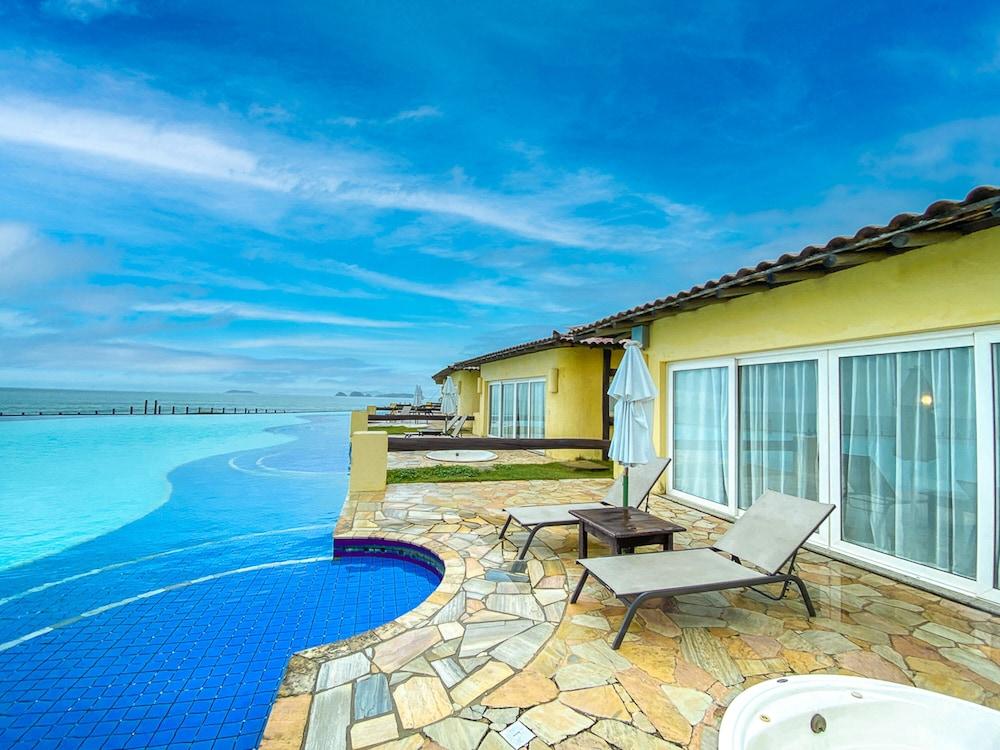 swimming pool spa