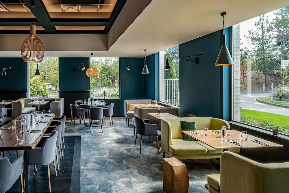restaurant-cafeteria