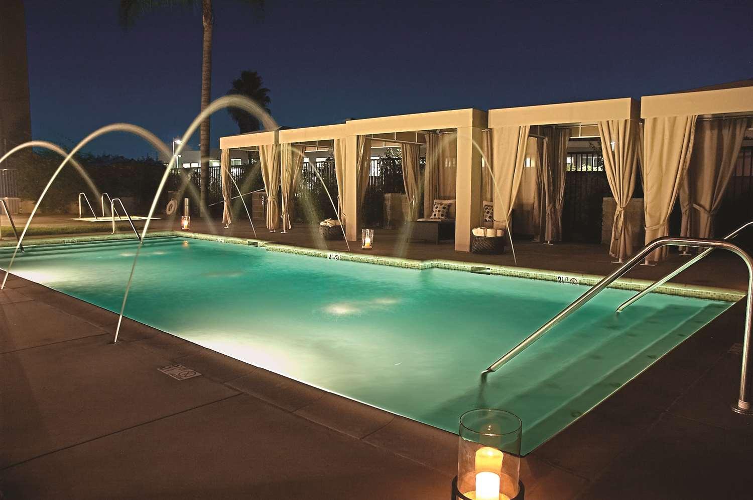 swimming pool spa