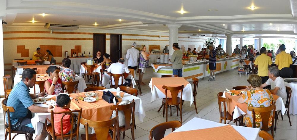 restaurant-cafeteria