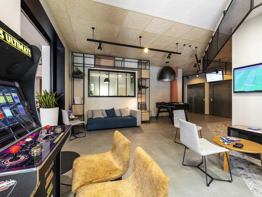 lounge