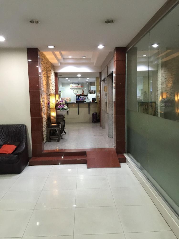 lobby