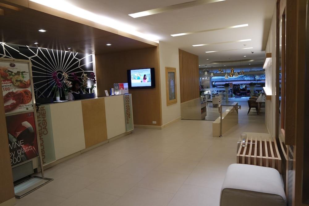 lobby