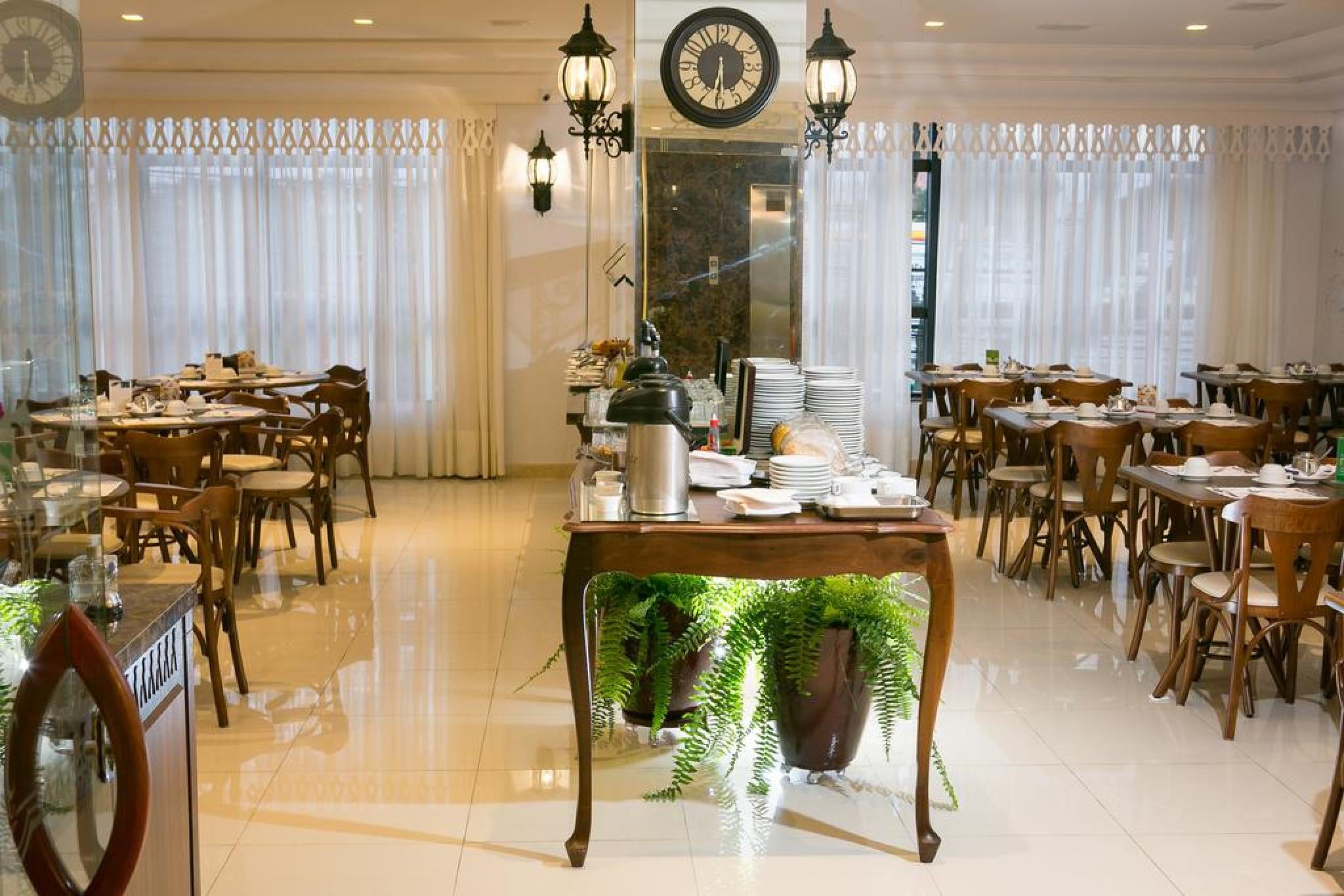 restaurant cafeteria