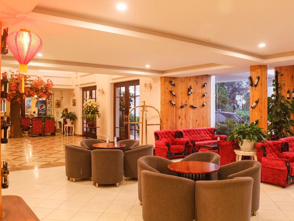 lounge