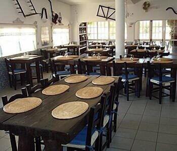 restaurant cafeteria