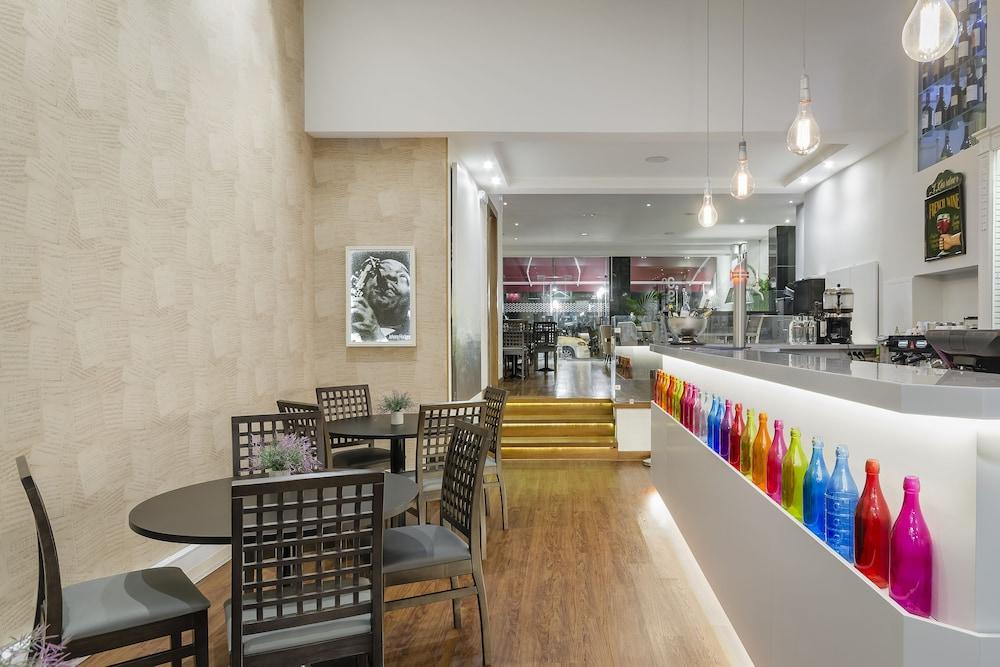 restaurant-cafeteria
