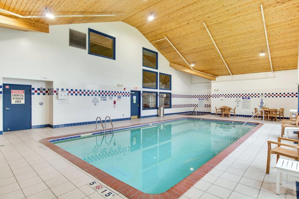 swimming pool spa