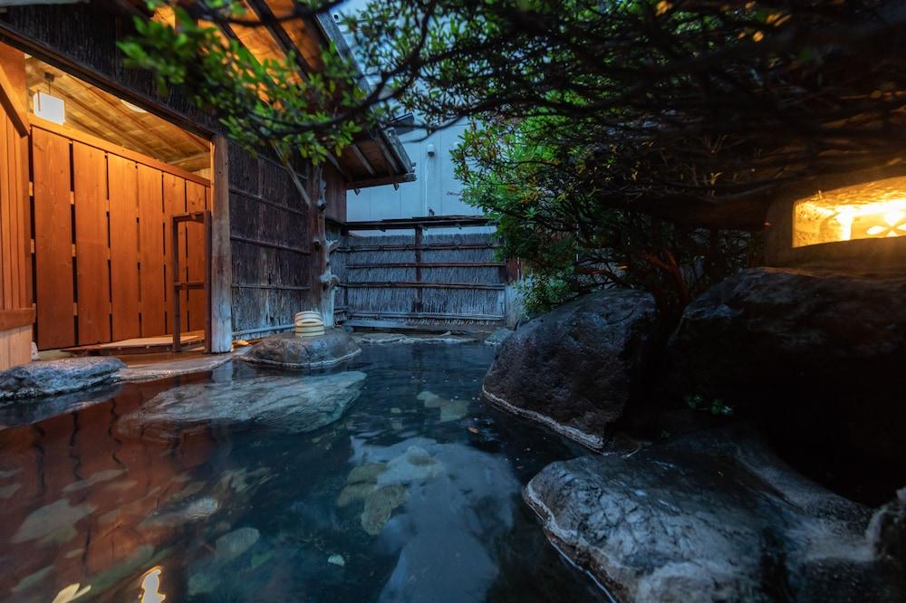 swimming pool spa