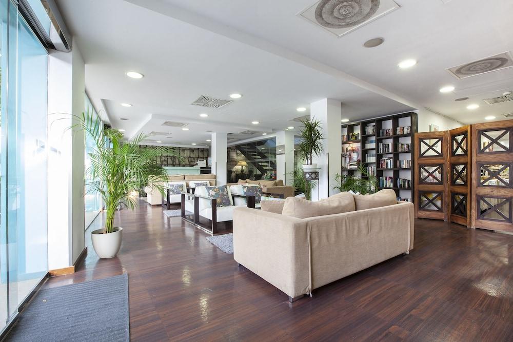 lobby
