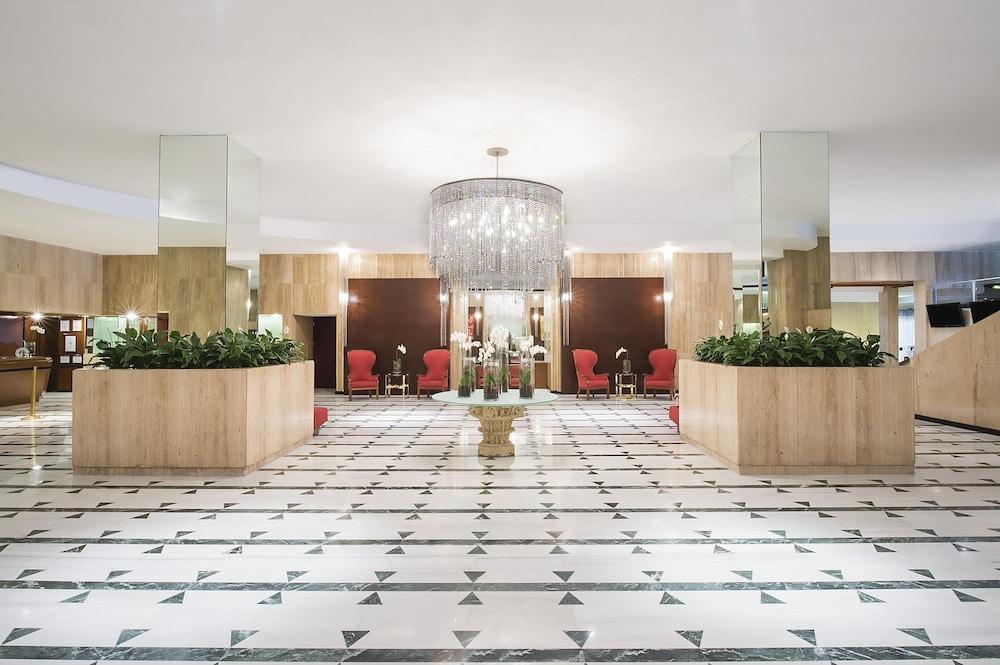 lobby