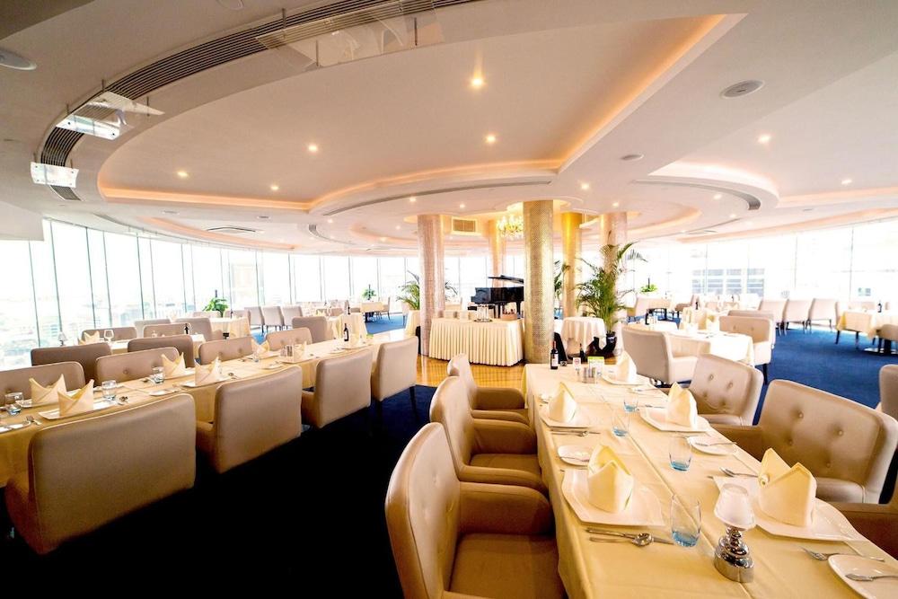 restaurant-cafeteria