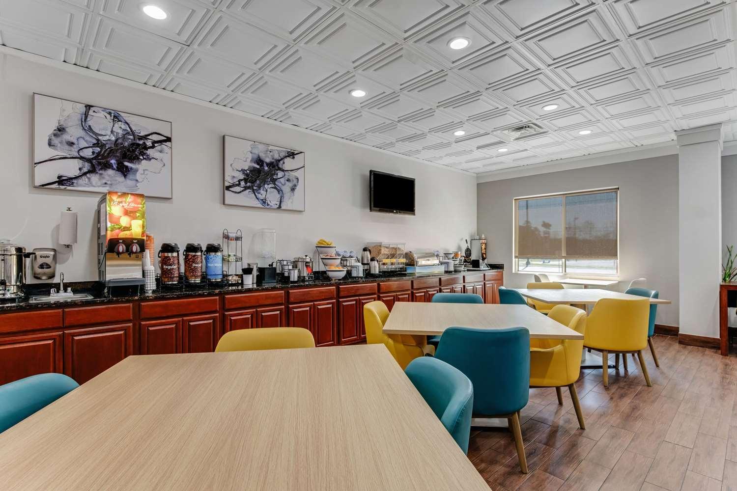 restaurant cafeteria