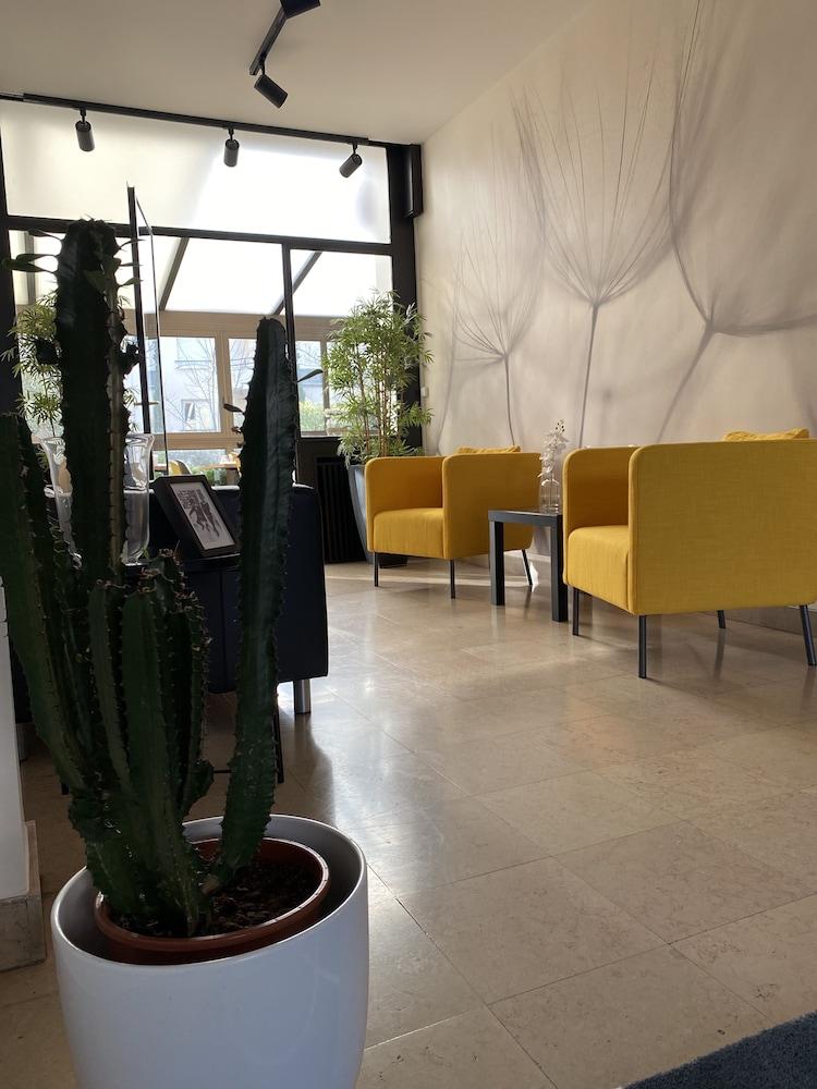 lobby