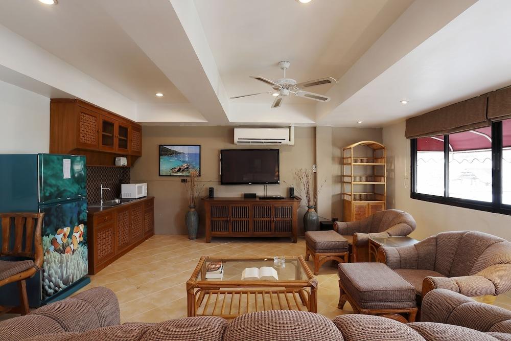 lounge