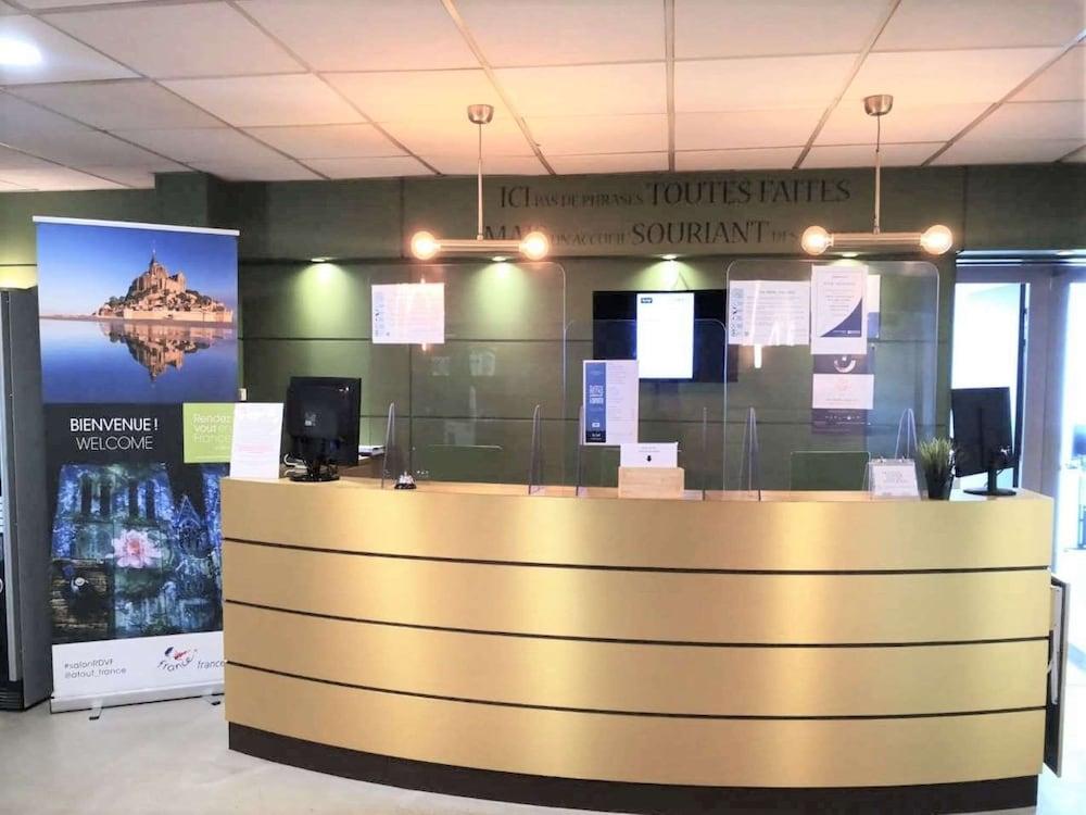 lobby