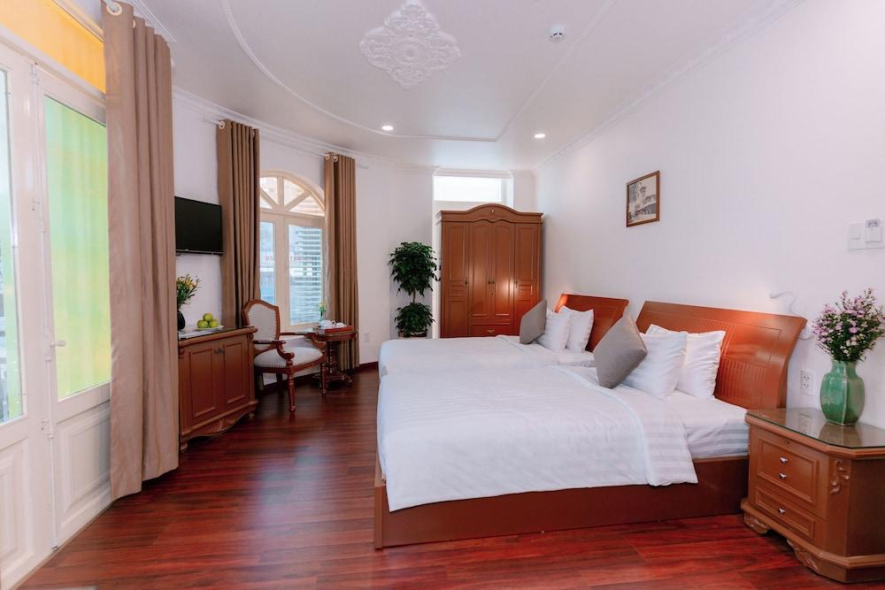 rooms