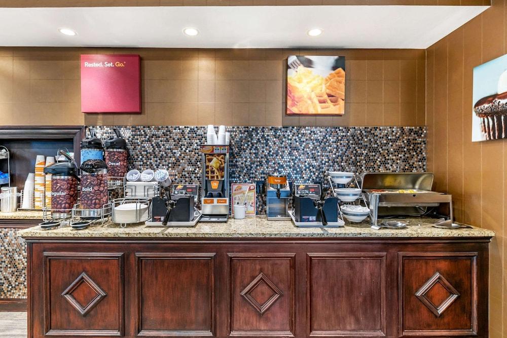 restaurant-cafeteria