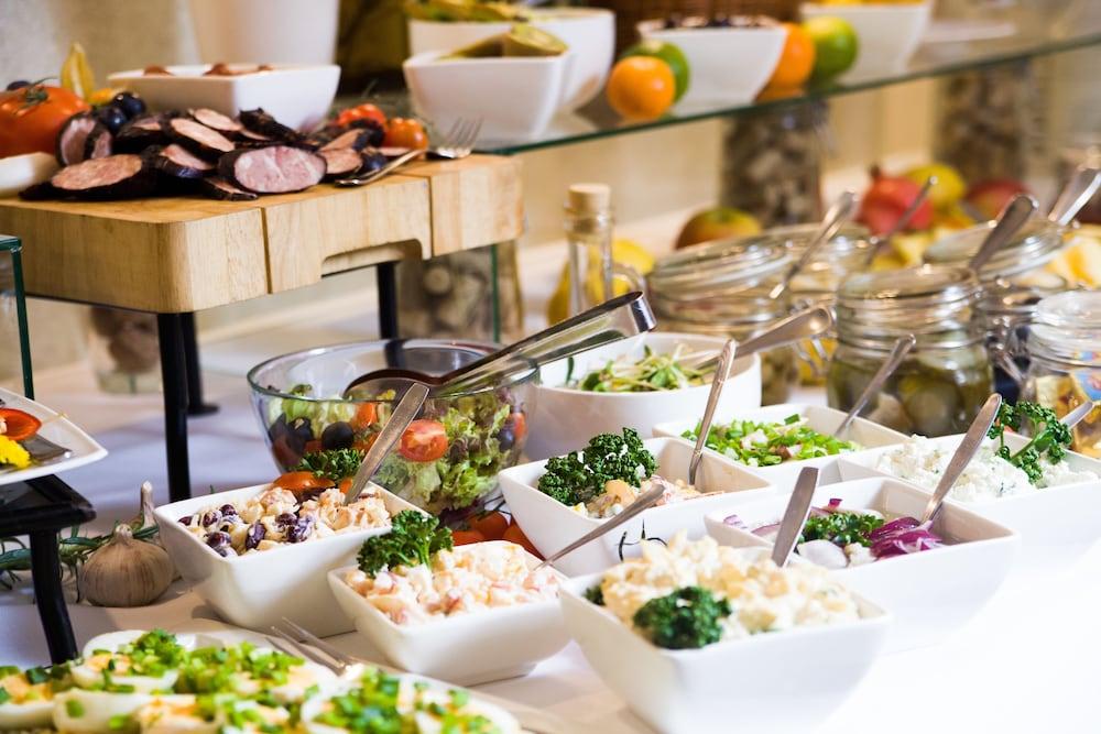 restaurant-cafeteria