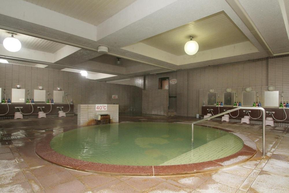 swimming pool spa