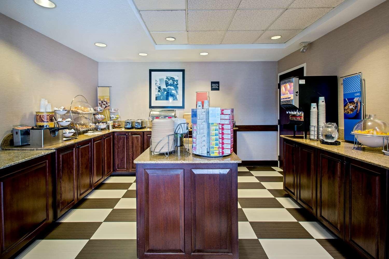 restaurant cafeteria