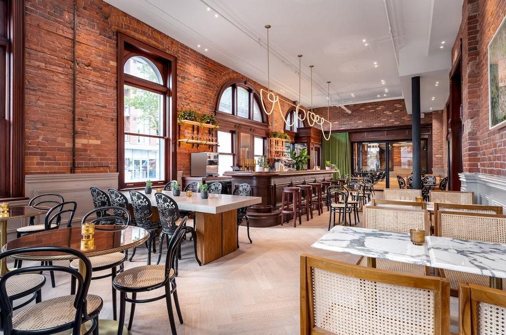 restaurant cafeteria